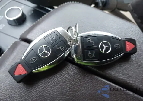 2017 Mercedes-Benz Gls 450 4Matic z USA, uszkodzony, nr VIN 4JGDF6EEXHA947488